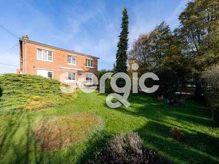 pavillon individuel de 102m2 avec garage et jardin