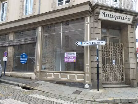 22000 saint brieuc - local commercial  emplacement d'angle  centre-ville