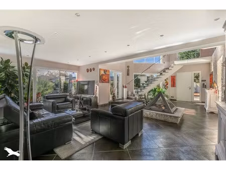 vente maison 6 pièces 305 m² à saint-jean-d'illac (33127)  939 600 €