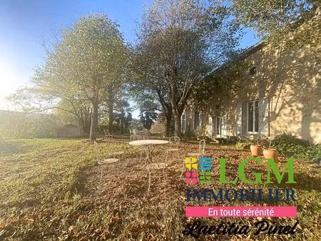 magnifique château avec une superbe vue