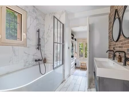 vente maison 8 pièces 245 m² oullins-pierre-bénite (69600)