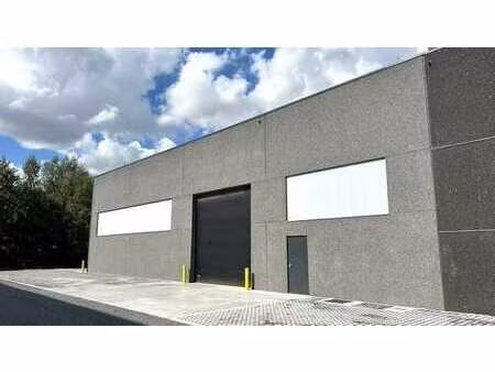 nouvelle construction hangar à louer sur le parc d'activité