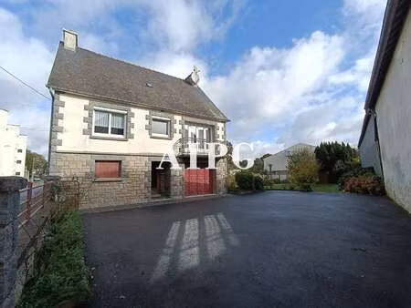 vente maison à gouarec (22570) : à vendre / 110m² gouarec
