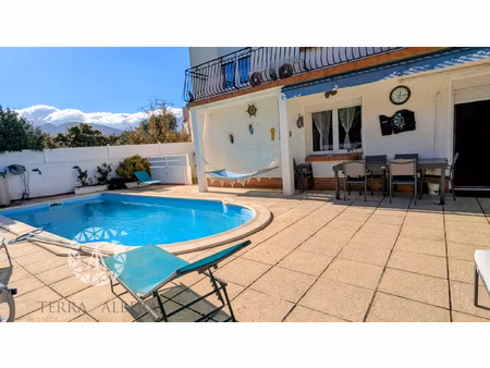 saint-andré villa trois faces avec piscine