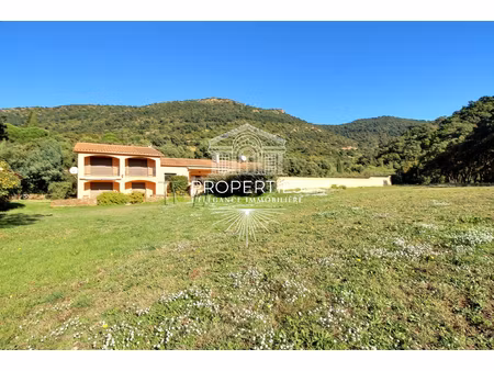 le lavandou - hauteurs de cavaliere - propriete 212m² - vue mer et collines - piscine - ga