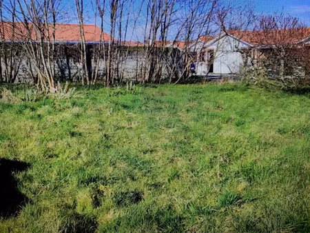 vente terrain 704 m² à vic-en-bigorre (65500)  40 900 €