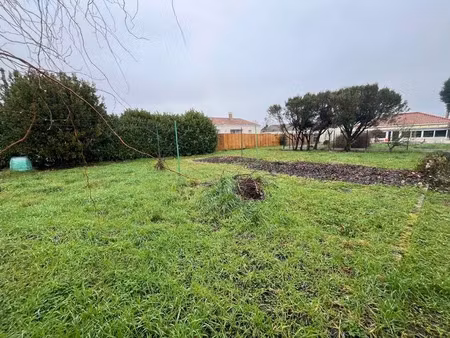 vente terrain 800 m² à fleac (16730)  56 000 €