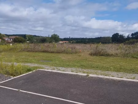 vente terrain 648 m² à lezoux (63190)  77 880 €