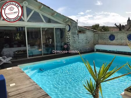 demeure d’artistes du xviii siècle – 340 m² habitables  piscine  dépendances  et jardin po
