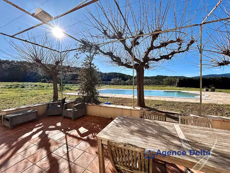 villa cuers 6 pièce(s) 211 m2