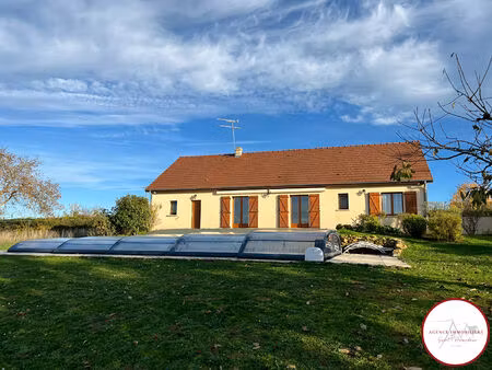 maison de plain-pied 97m² avec piscine - ainay le chateau