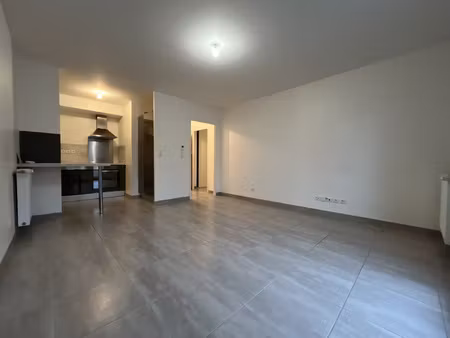 appartement f3 de 60.35m2 à louer avec balcon à quincy-voisi