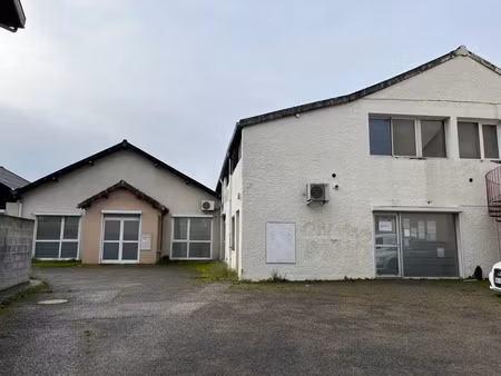 vente locaux professionnels à saint-junien (87200)  77 420 €