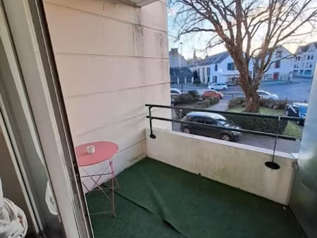 location meublée appartement 2 pièces 34 m² à guerande (44350)  610 €