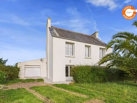 grande maison familiale avec jardin clos et fort potentiel