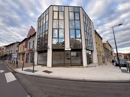 local commercial roanne 5 pièce(s) 116 m2