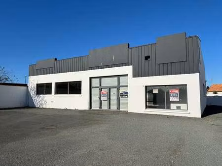 location bureaux et commerces à jard-sur-mer (85520) : à louer / 345m² jard-sur-mer