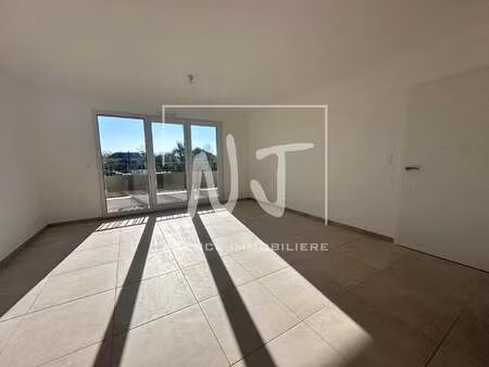 vente appartement 3 pièces à saint-sylvain-d'anjou (49480) : à vendre 3 pièces / 65m² sain