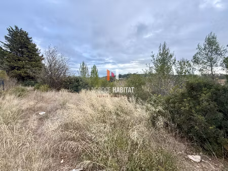 terrain constructible de 1168 m2 viabilisé avec belle vue dé