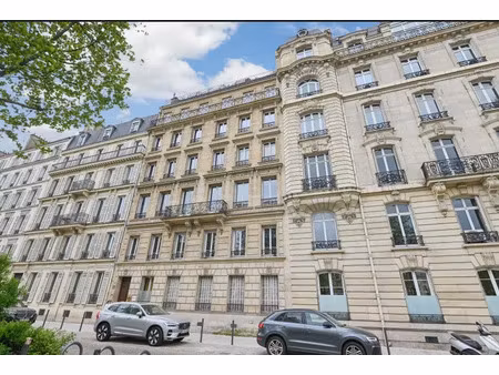 aux portes de paris  à vendre un bureau traversant avec du charme