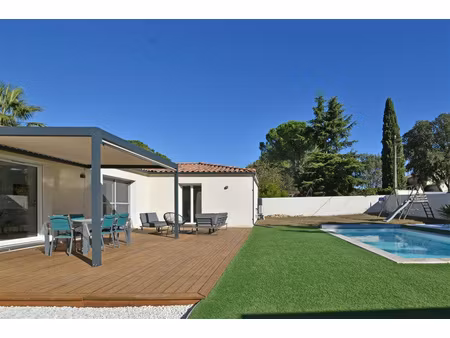 belle villa moderne p4 d'env. 129m2 sur terrain d'env. 803m2