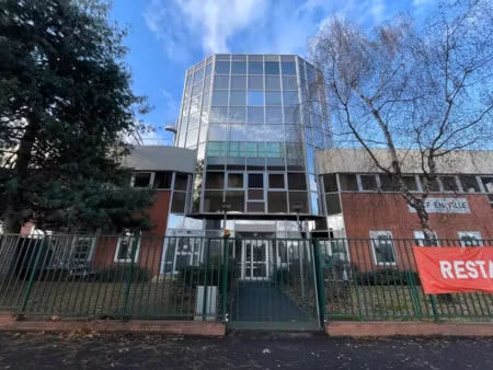 local d'activités de 2278m²