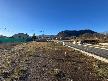 terrain constructible à vendre