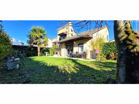 maison de 90 35 m² à le versoud