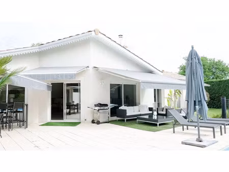 vente maison 5 pièces 169.63 m² à la teste-de-buch (33260)  1 023 750 €