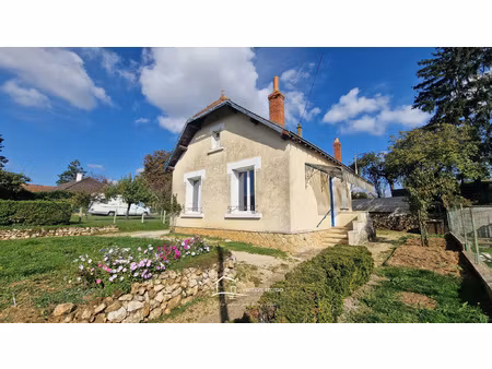 maison sans mitoyenneté à lusignan proche toutes commodité