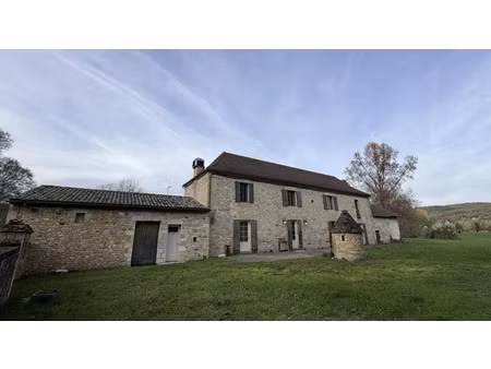 vente maison 7 pièces 278 m² à saint-cyprien (24220)  450 000 €
