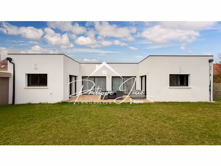 maison 6 pièces de 241 m2 à courtois sur yonne 89100