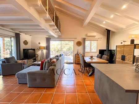 propriété avec deux maisons à vendre à figari sur un terrain