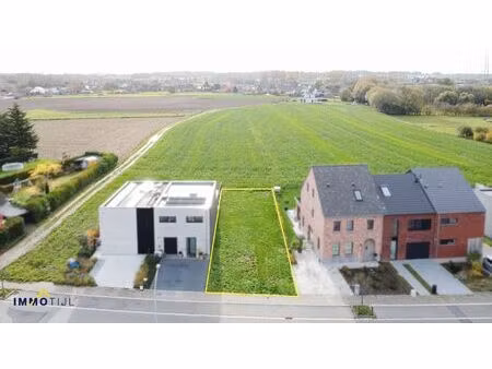 unieke bouwgrond voor een halfopen bebouwing te merchtem!