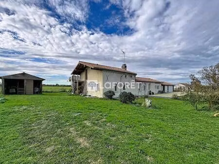 vente maison à genneton (79150) : à vendre / 107m² genneton