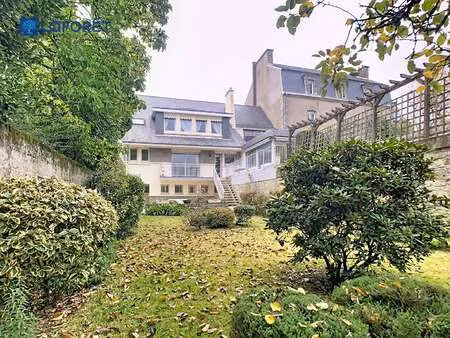 vente maison à pontivy (56300) : à vendre / 215m² pontivy