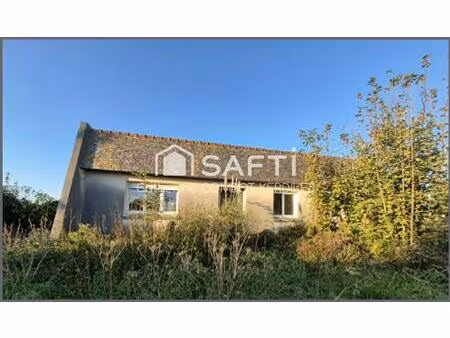 maison en campagne avec hangar et dépendances