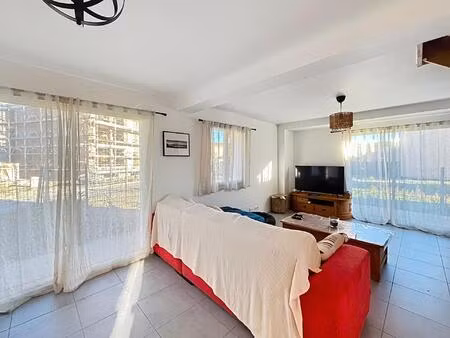 maison contemporaine 3 pièces – 80m² – terrasse & parkings – sarrians (84260)