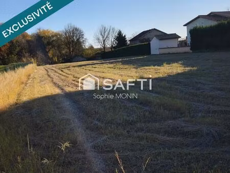 terrain constructible de 580m² sur la commune de manziat