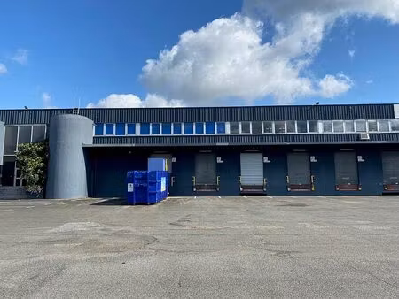 location local d'activités palaiseau 6 871 m²