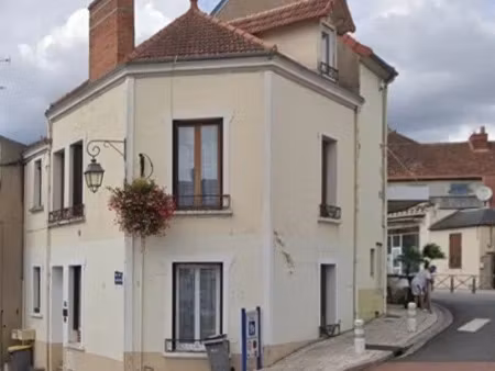 vente maison 5 pièces 76 m² à néris-les-bains (03310)  70 119 €