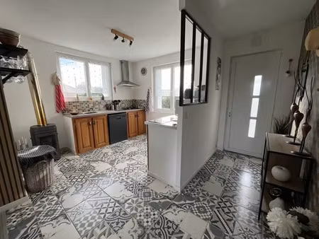 vente maison 4 pièces 61 m² à civray (86400)  139 800 €