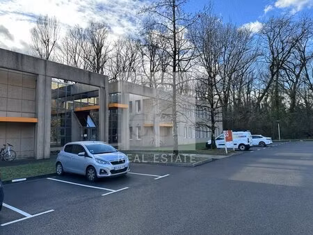 location local professionnel 276m² meylan 38240