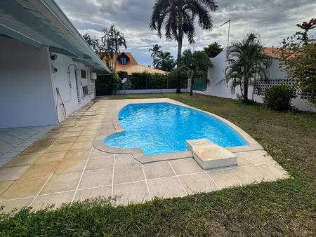 à kourou  villa de 130m2 à acheter avec terrasse avec carol
