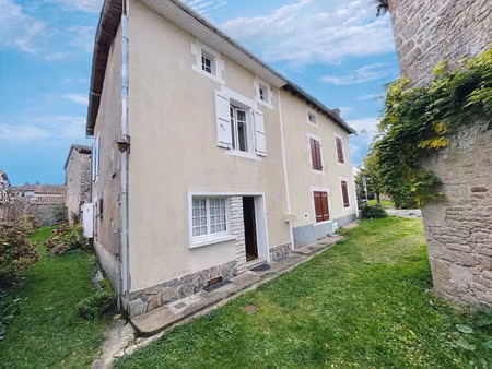 vente maison 5 pièces 67 m² benest (16350)