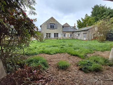 vente maison 6 pièces  140.00m²  laas