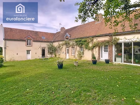 vente maison 6 pièces 254 m² à arces-dilo (89320)  294 500 €