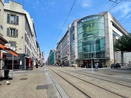 location commerce 300 m² à brest (29200)