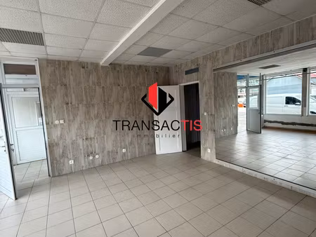 location local commercial 140m² cayenne 97300