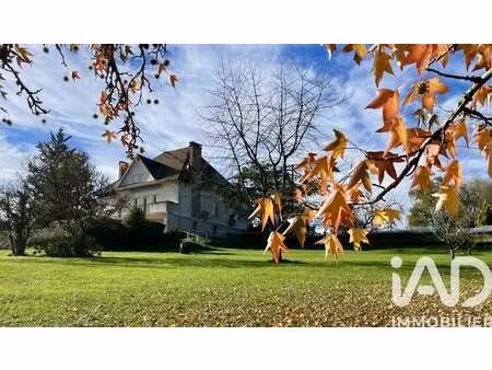 vente maison à thiviers (24800) : à vendre / 160m² thiviers